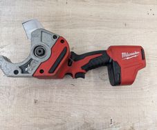 Milwaukee pipe cutter 12v