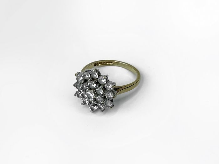 9ct Yellow Gold Cluster Ring, size J - J 1/2