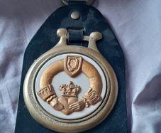 vintage irish claddagh plaque
