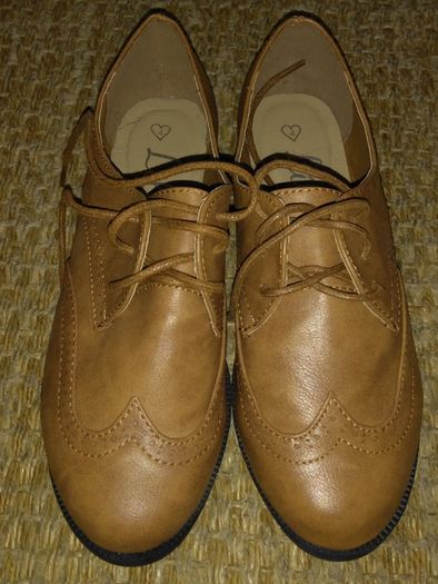 Brown Shoes, Size -UK4