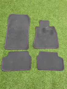 BMW  G30 rubber mats