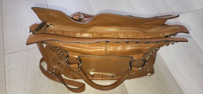 Leather bag