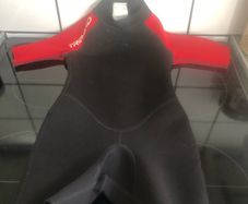Boys wetsuit age 4
