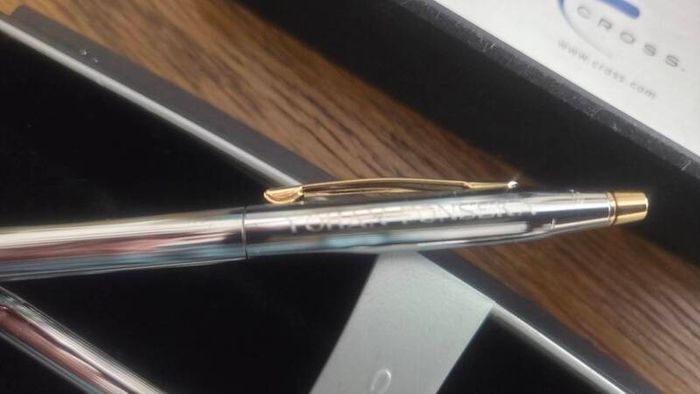 cross pen