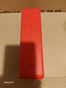 Blix 10 Bluetooth Speaker in perfect working order, Red