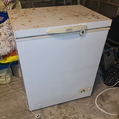 Chest freezer