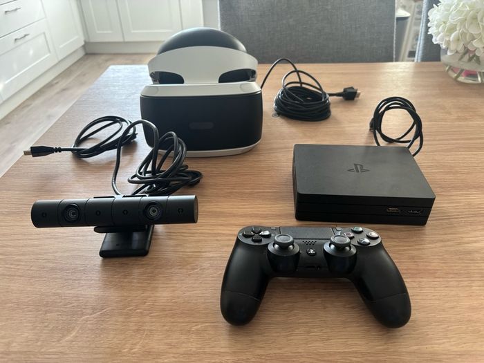 Playstation VR + Dualshock 4 Controller
