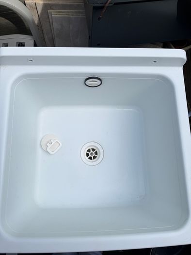 Resin Basin for Outdoor and Indoor Use 40 x 40 x 86.5 cm