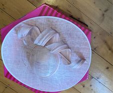 Peach/ Pink Fabulous Hat/Fascibator