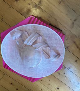 Peach/ Pink Fabulous Hat/Fascibator