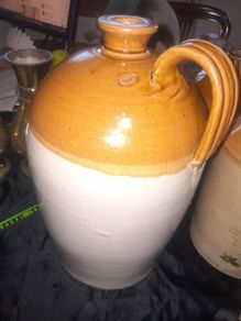 Antique Stoneware Flagon or 1 Gallon Jug, likely dating from the 19th or early 20th century