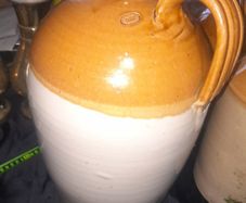 Antique Stoneware Flagon or 1 Gallon Jug, likely dating from the 19th or early 20th century