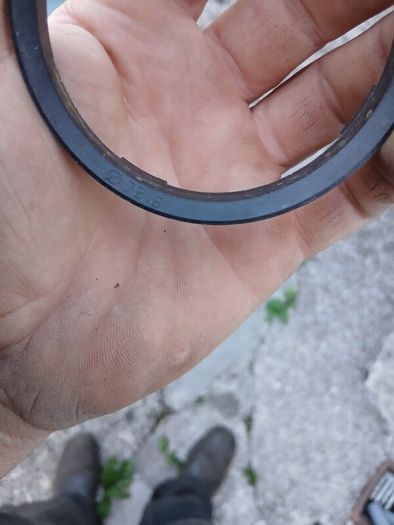 bmw wheel spigot rings,gaskets,glovebox hinges