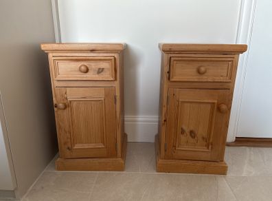 Bedside Lockers