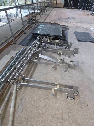 Glass balustrade
