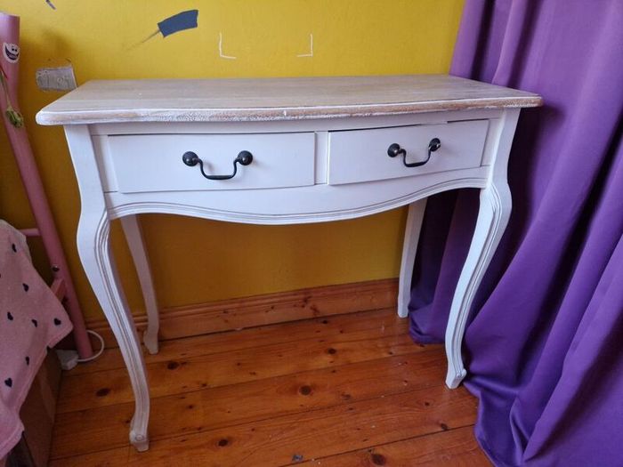 decorative table