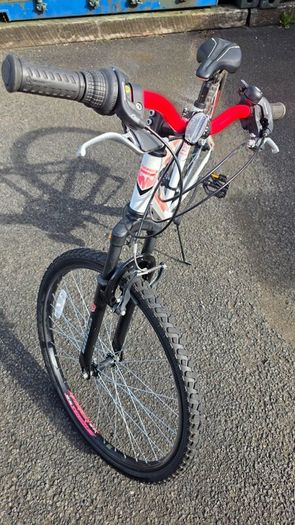 Mountain Bike 26  90 Quick Sale