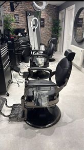 Barber Chairs (4 units)