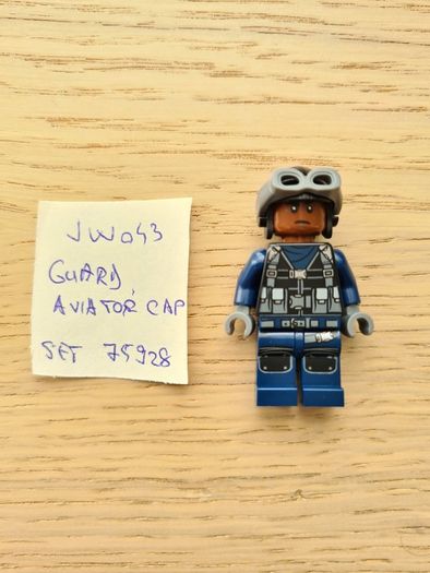 lego jw043 guard aviator cap, set 75928 jurassic world