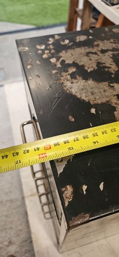 metal set of drawerw