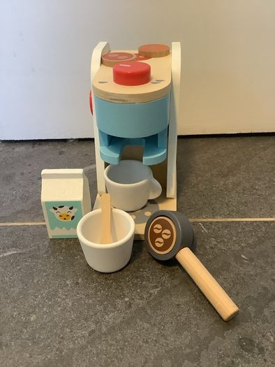 Wooden play coffee machine (Lidl)
