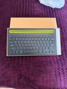 Wireless Bluetooth keyboard For IPad  and Tablet