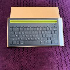 Wireless Bluetooth keyboard For IPad  and Tablet