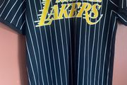 LA Lakers tshirt