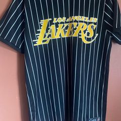 LA Lakers tshirt