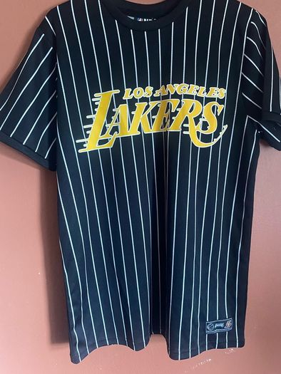 LA Lakers tshirt