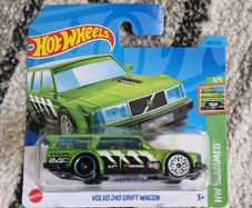 Hot Wheels - Volvo 240 Drift Wagon