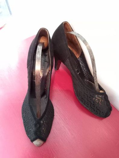 Incredible Bond Street Vintage Shoes Heels