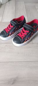 heelys