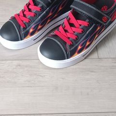 heelys