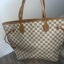 Louis Vuitton Image 3