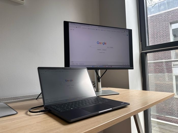 Dell 24 USB-C Hub Monitor - P2423DE