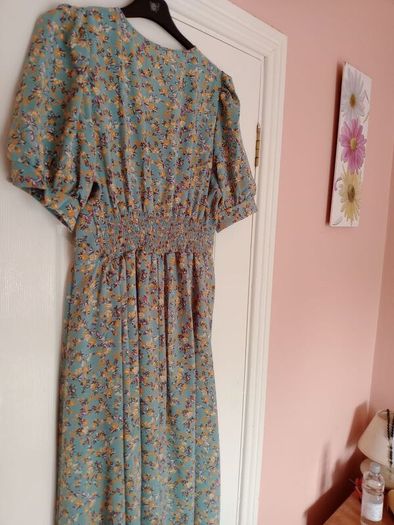 VINTAGE dress/new/FREE postage