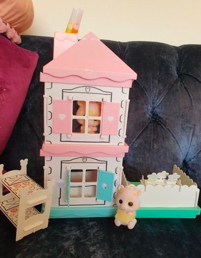 Fuzzikins Home Makers Family Home Playset