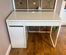 Ikea Micke desk