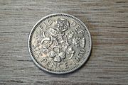 Great Britain UK 1960 Six Pence Elizabeth II Coin - free standard postage