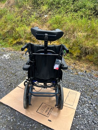 Invacare Rea Azalea Assist Tilt-in-Space Wheelchair (2022) 44x45cm Seat