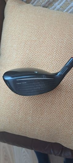 taylormade stealth 2. 5 hybrid.
