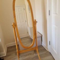 Adjustable standing Floor mirror