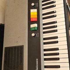Retro Electronica
