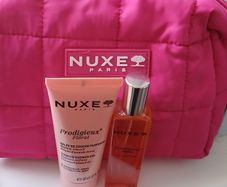 Nuxe Prodigieux Floral parfum and shower gel with pink cosmetic bag