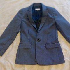 Boys Communion suit - like new. Age 8