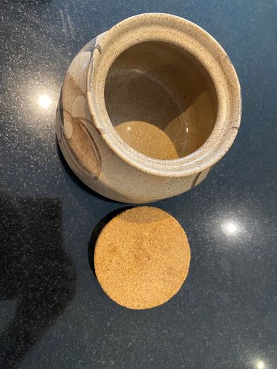 Ceramic vintage  pot with cork lid