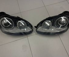 VW Mk5 GTi Projector Xenon headlights (OEM).
