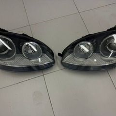 VW Mk5 GTi Projector Xenon headlights (OEM).