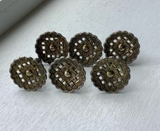 Antique Style Knobs